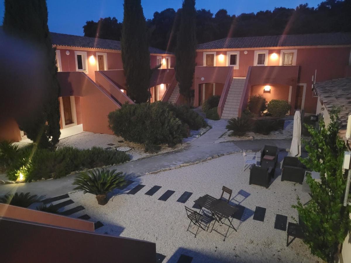 Hotel Domaine Le Milos Castries Buitenkant foto