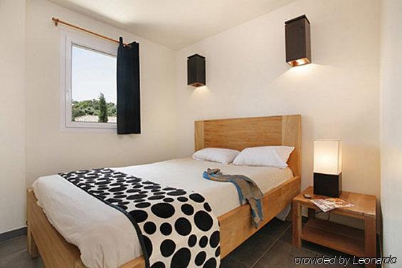 Hotel Domaine Le Milos Castries Kamer foto