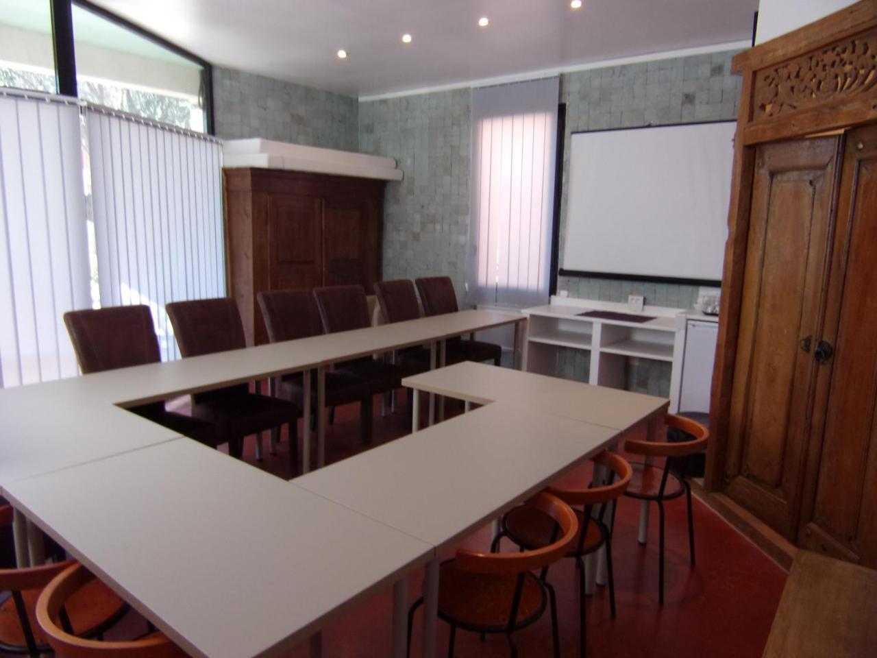 Hotel Domaine Le Milos Castries Buitenkant foto